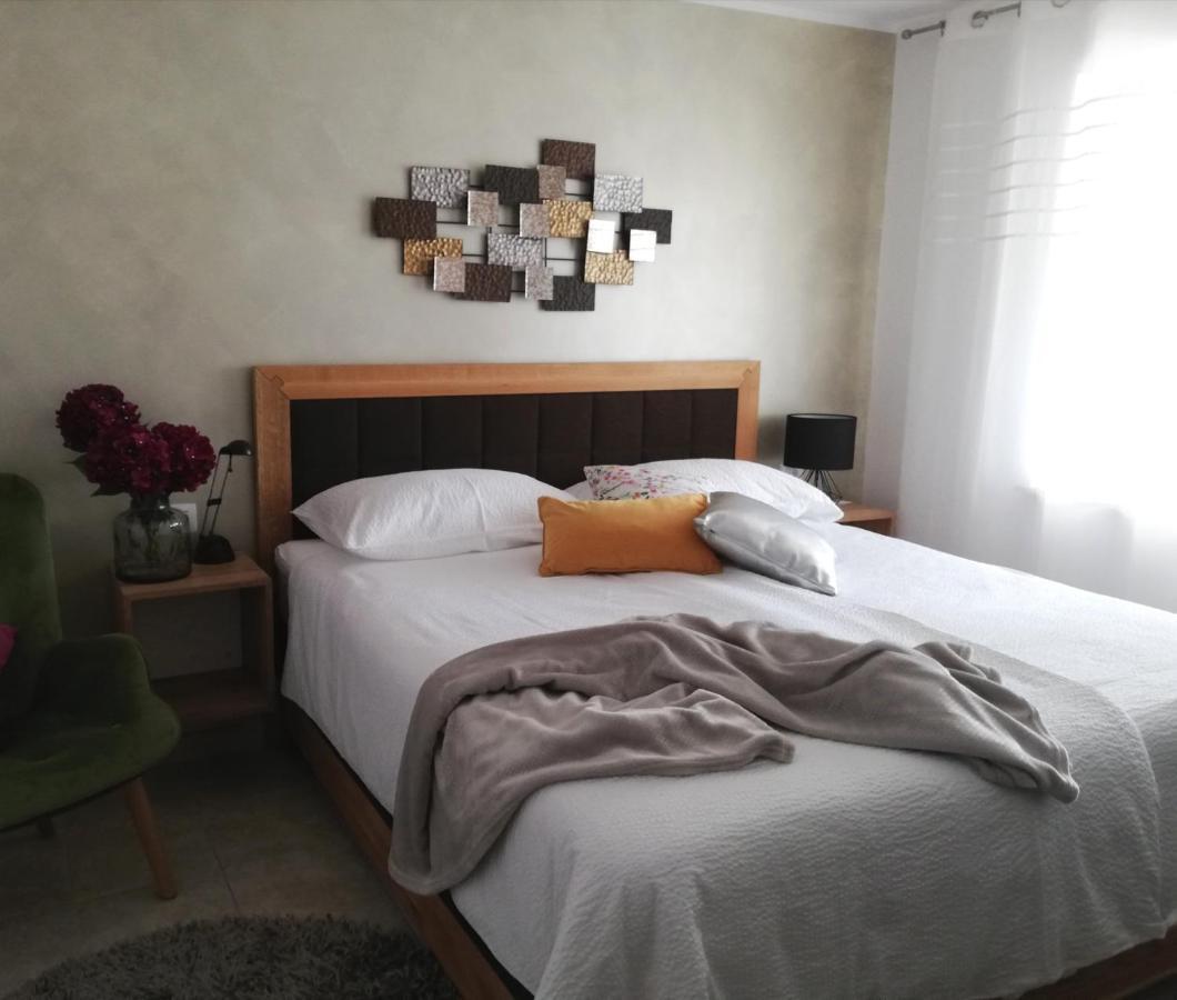 Apartments 4U Omisalj Bagian luar foto